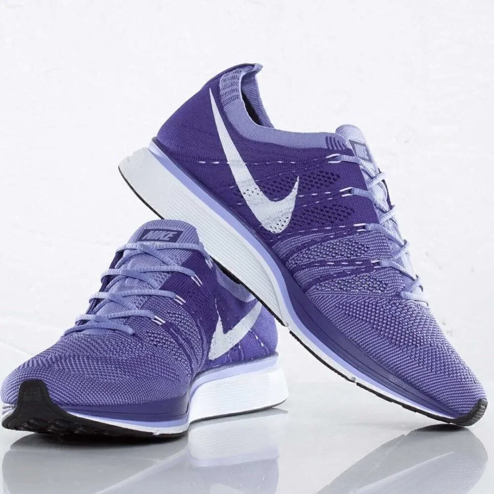 NEW Nike Flyknit trainer purple mauve light purple mens 6.5 womens 8 US